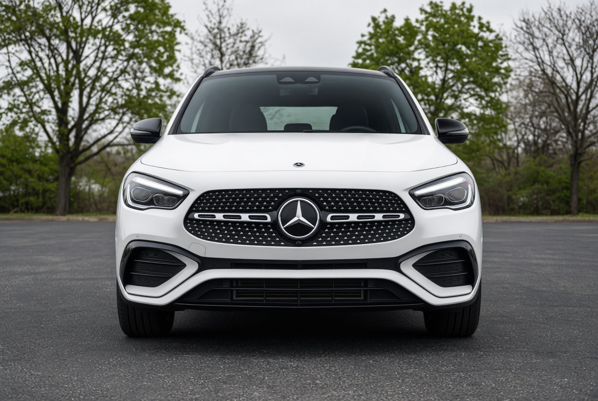 Mercedes-Benz GLA - 4