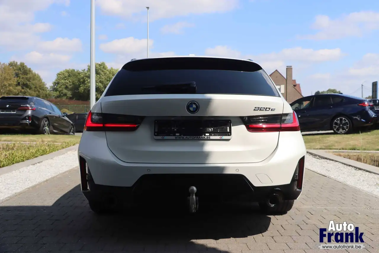 BMW 320 - 6