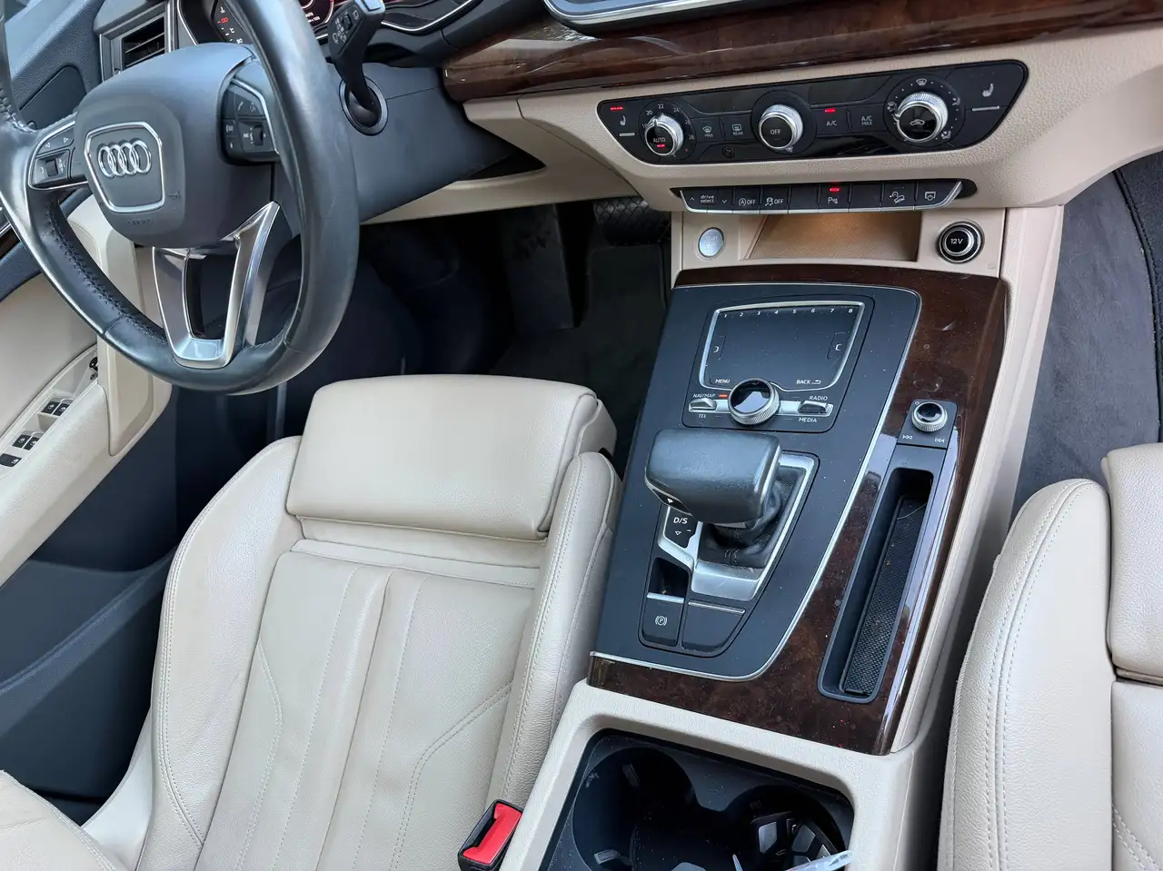 Audi Q5 - 10