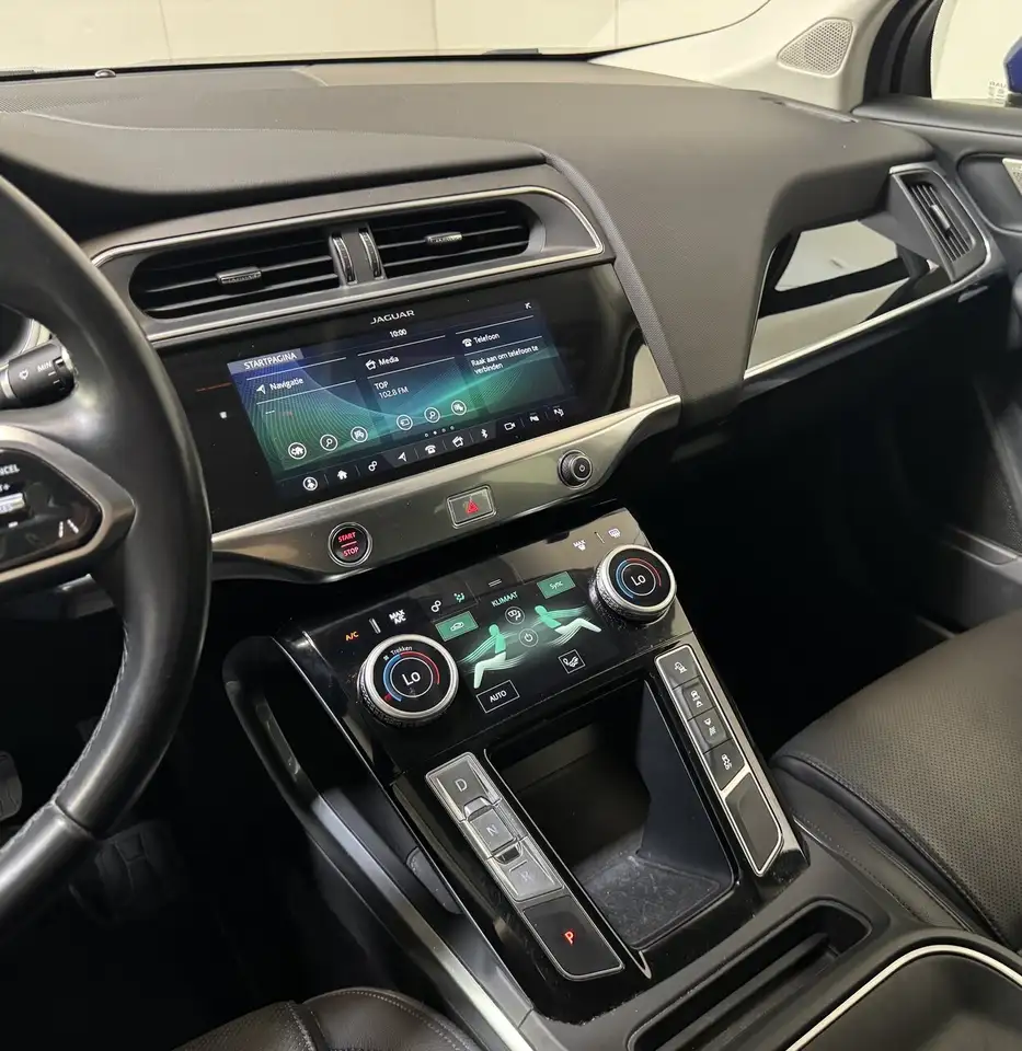 Jaguar I-Pace - 11