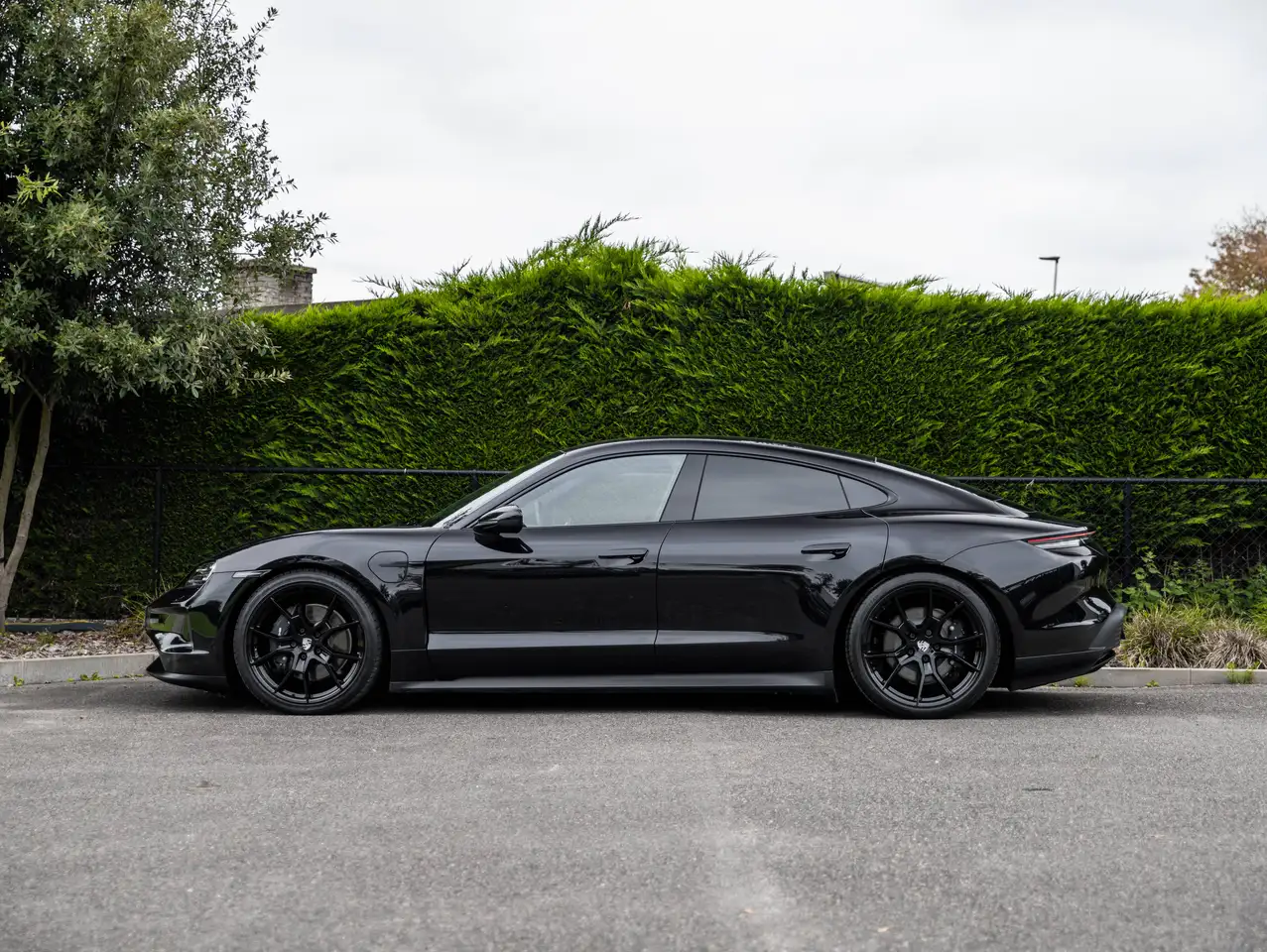 Porsche Taycan - 3