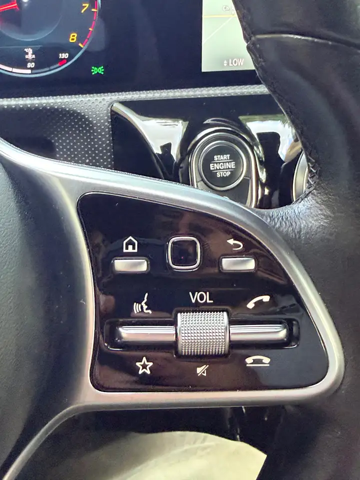 Mercedes-Benz CLA 180 - 12