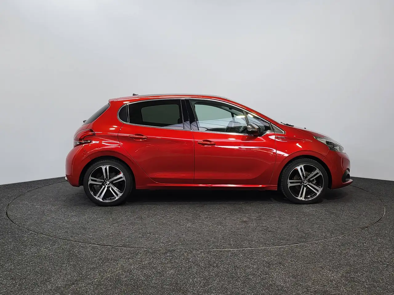 Peugeot 208 - 7