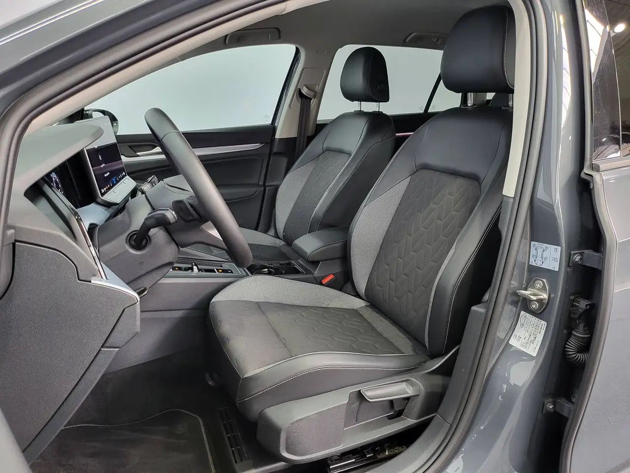 Volkswagen Golf Variant - 12
