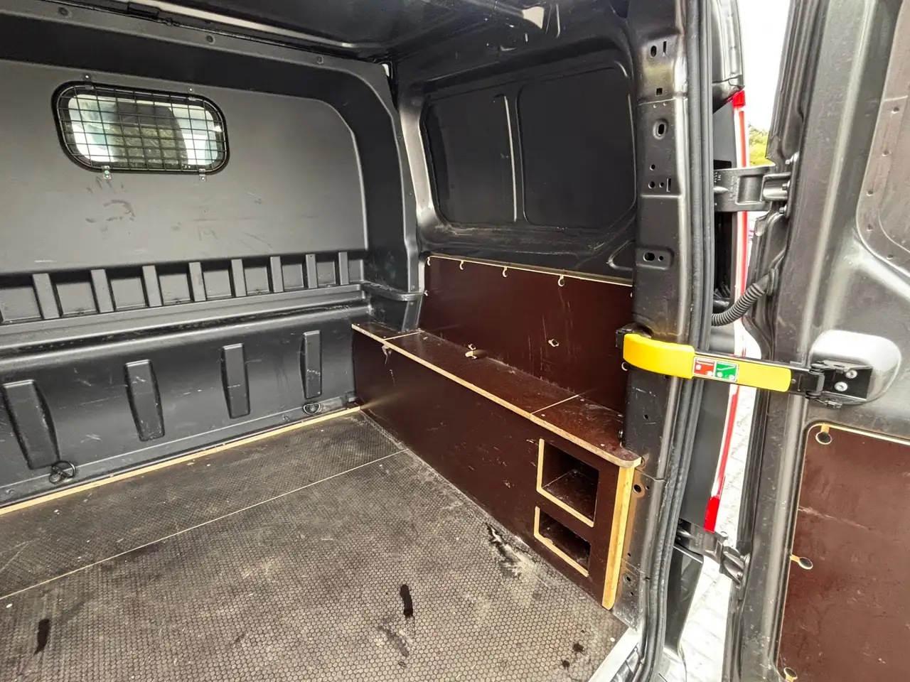 Ford Transit Custom - 11