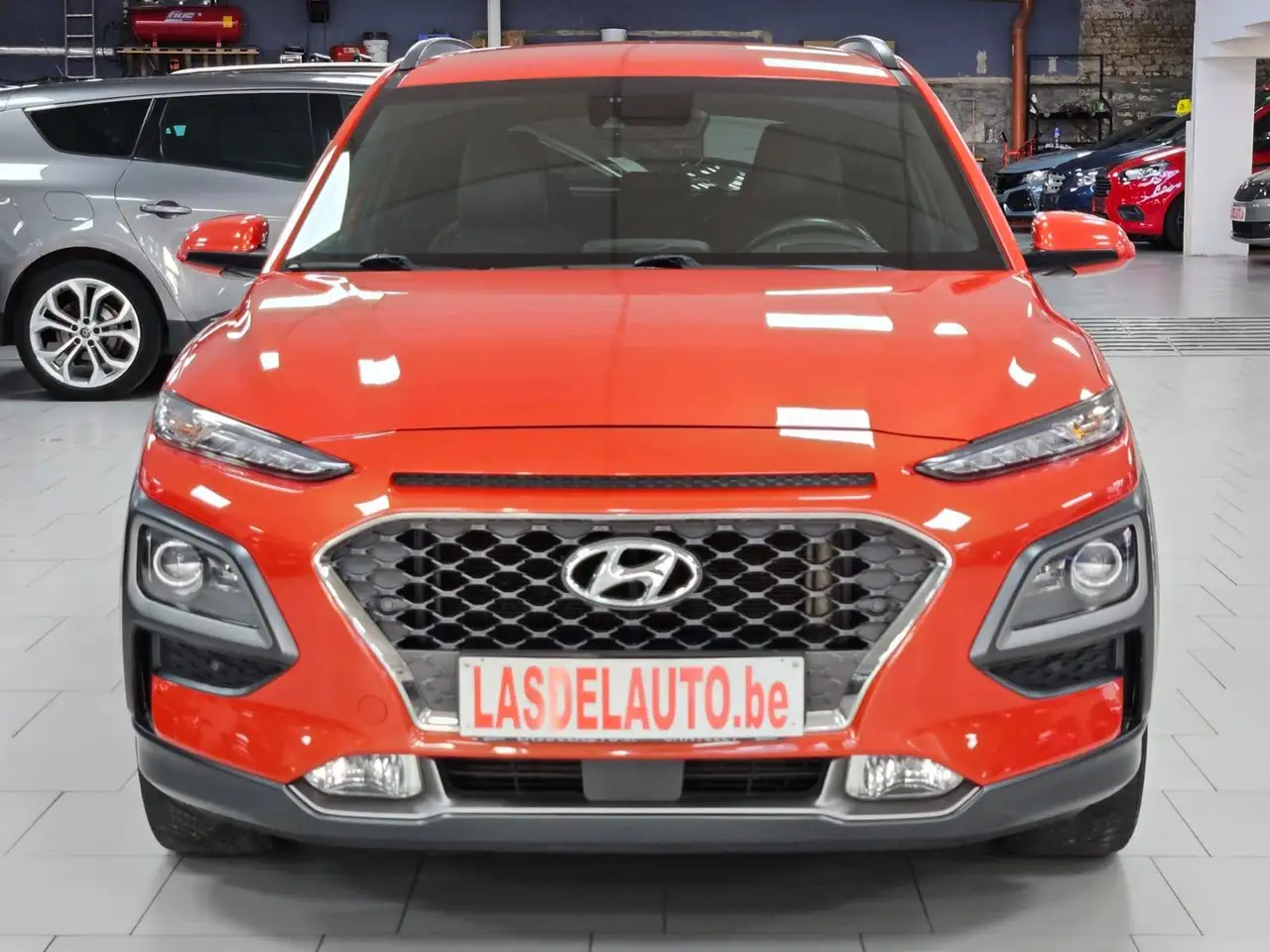 Hyundai KONA - 8