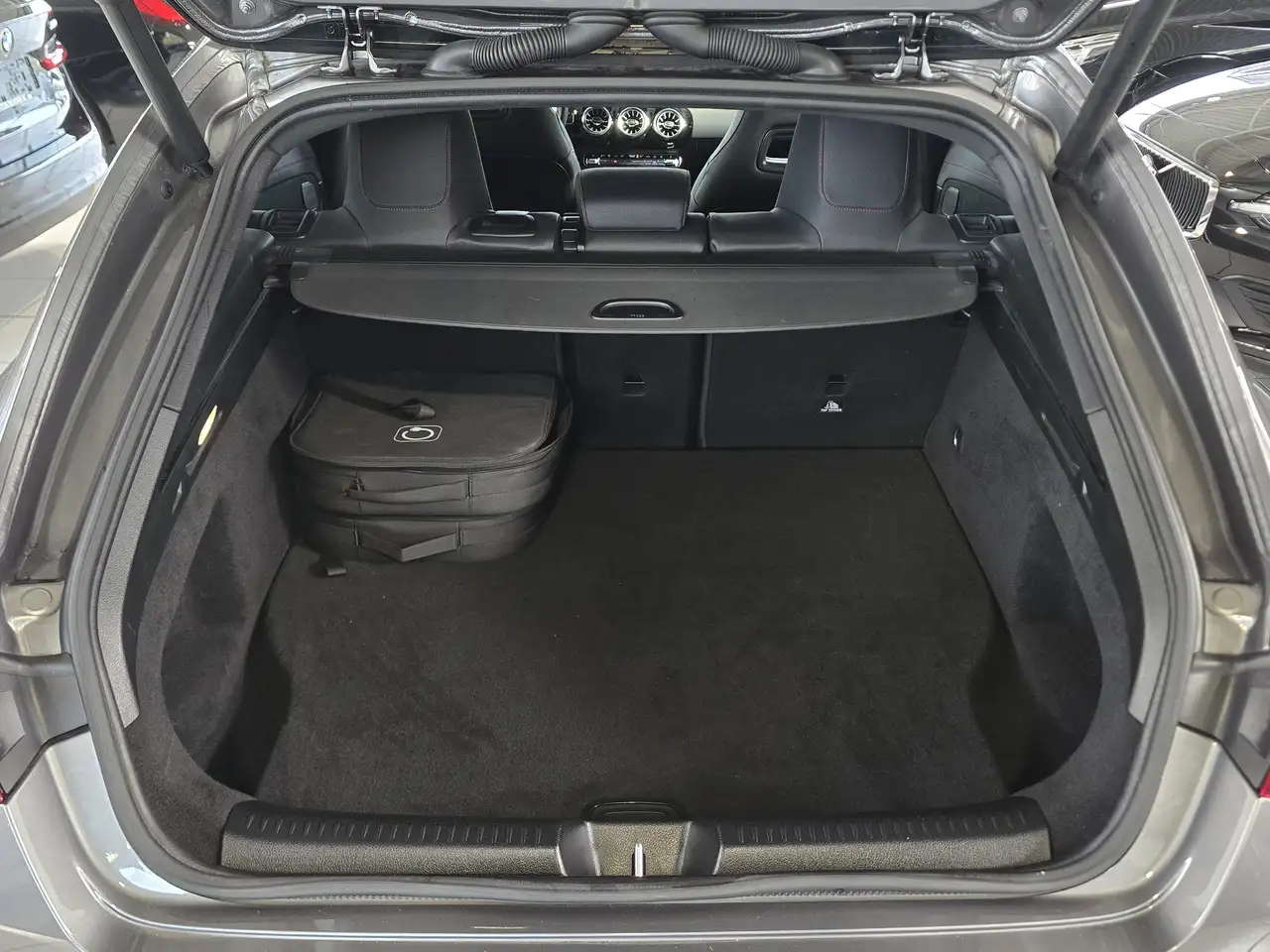 Mercedes-Benz CLA 250 - 9