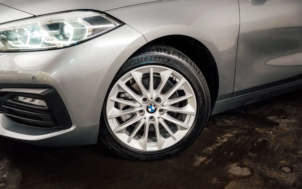 BMW 118 - 6