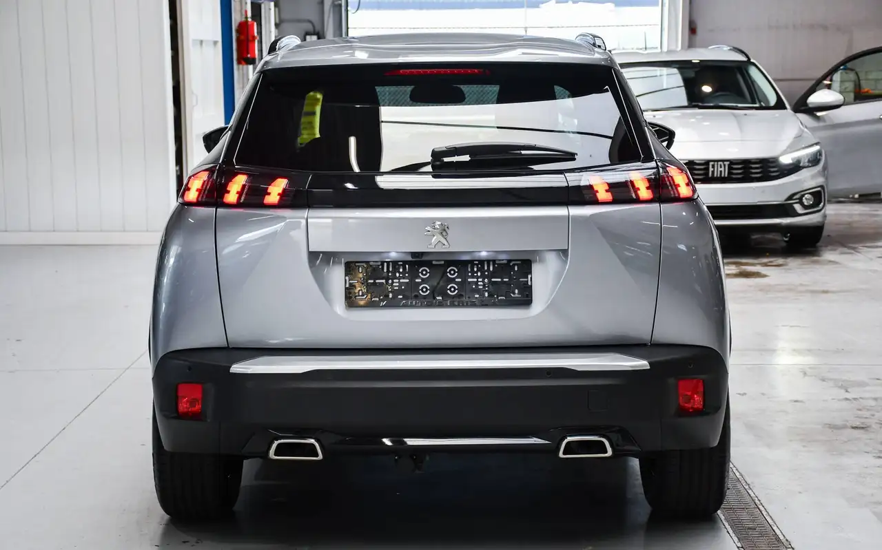 Peugeot 2008 - 5