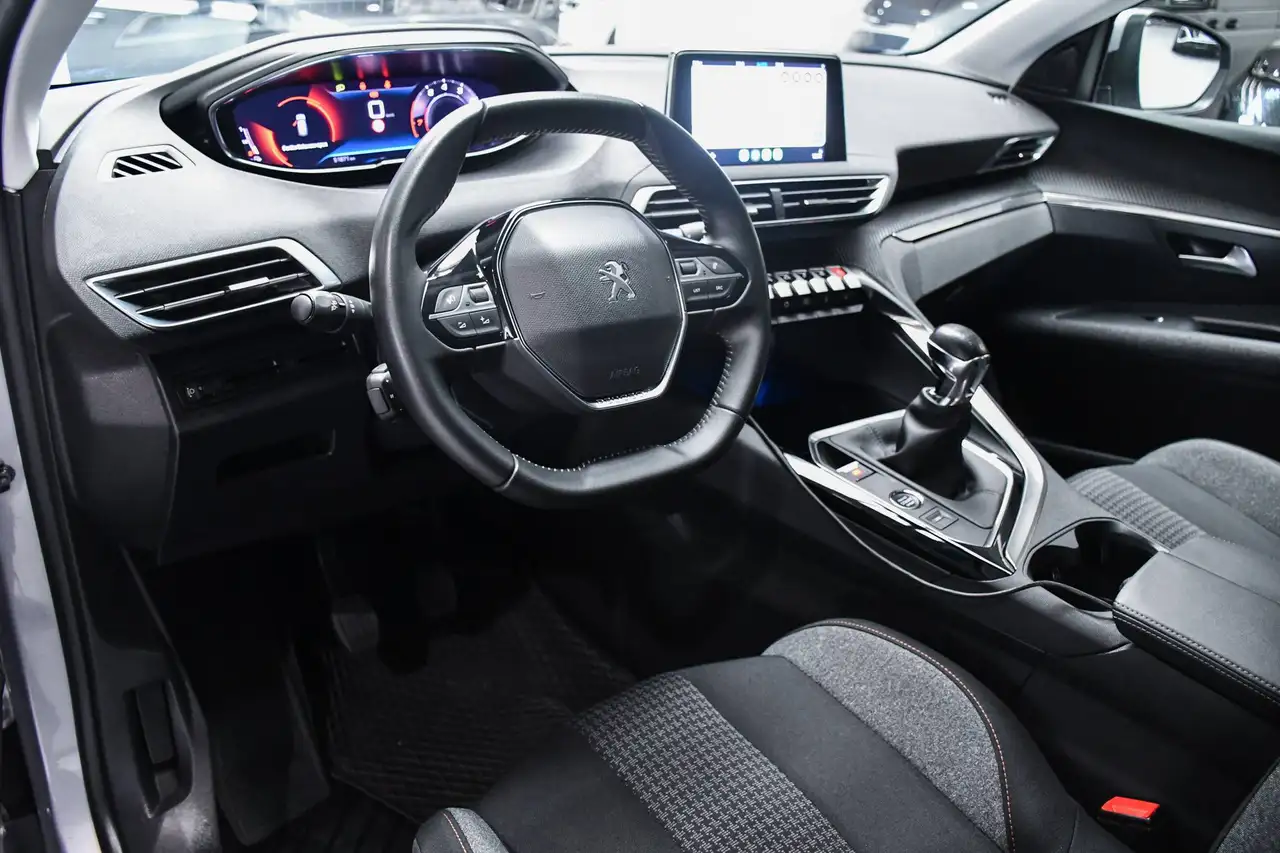 Peugeot 3008 - 8