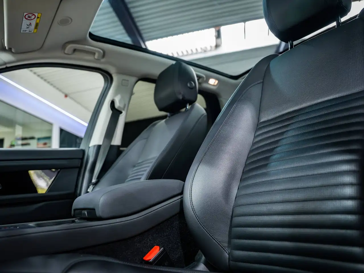 Land Rover Discovery Sport - 12