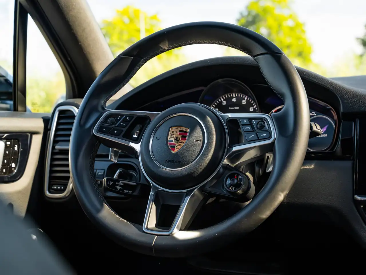 Porsche Cayenne - 10