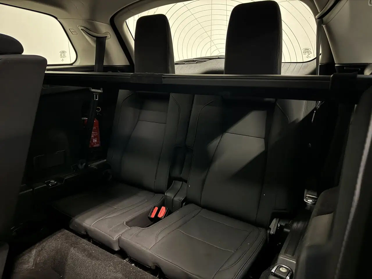 Land Rover Discovery Sport - 11