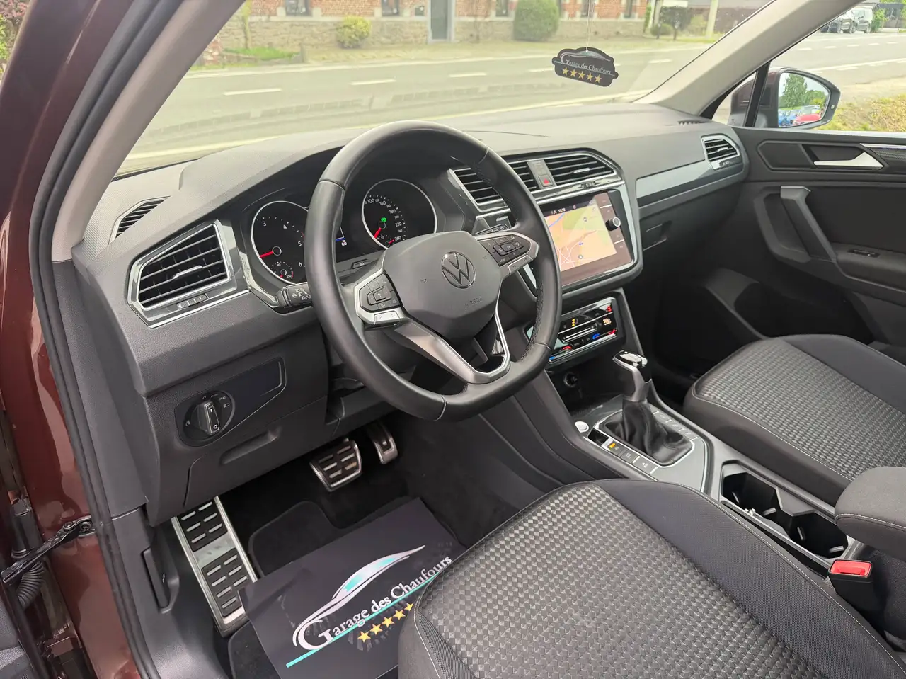 Volkswagen Tiguan - 10