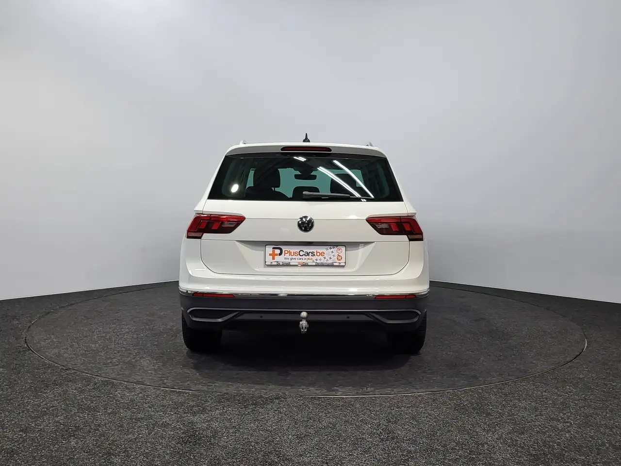 Volkswagen Tiguan - 5