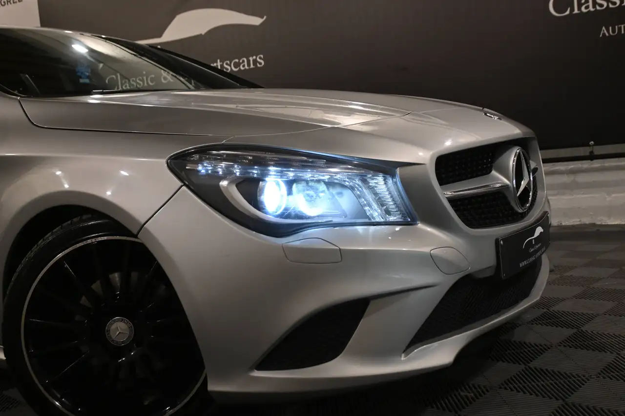 Mercedes-Benz CLA 180 - 4