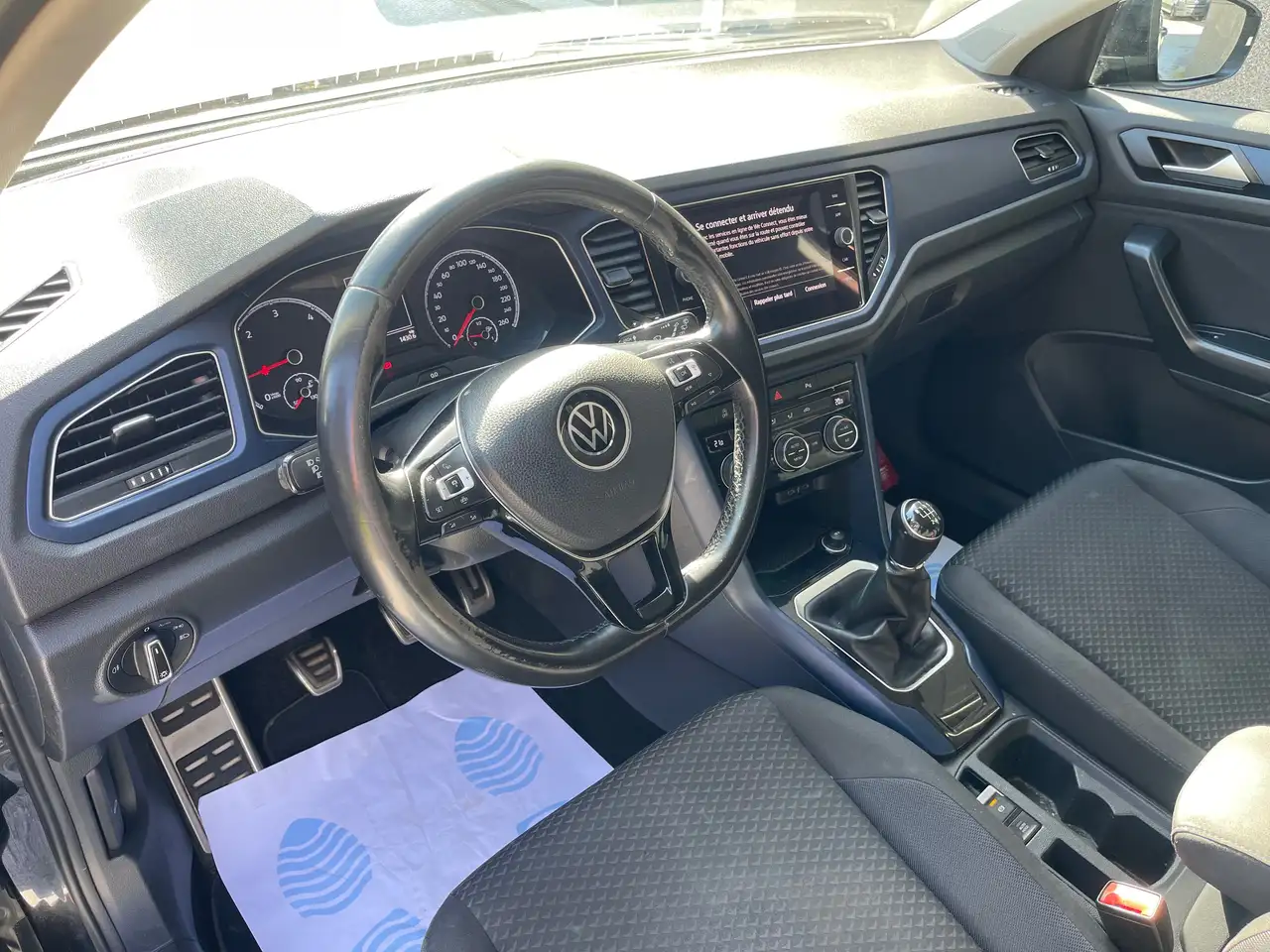 Volkswagen T-Roc - 9
