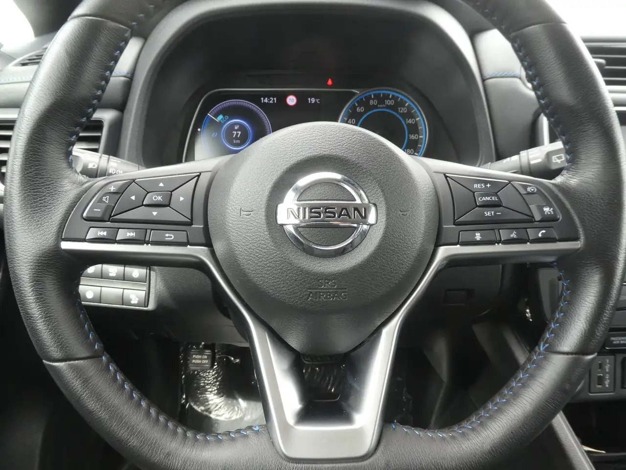 Nissan Leaf - 9