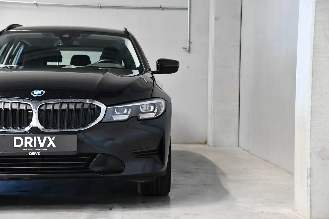 BMW 330 - 11