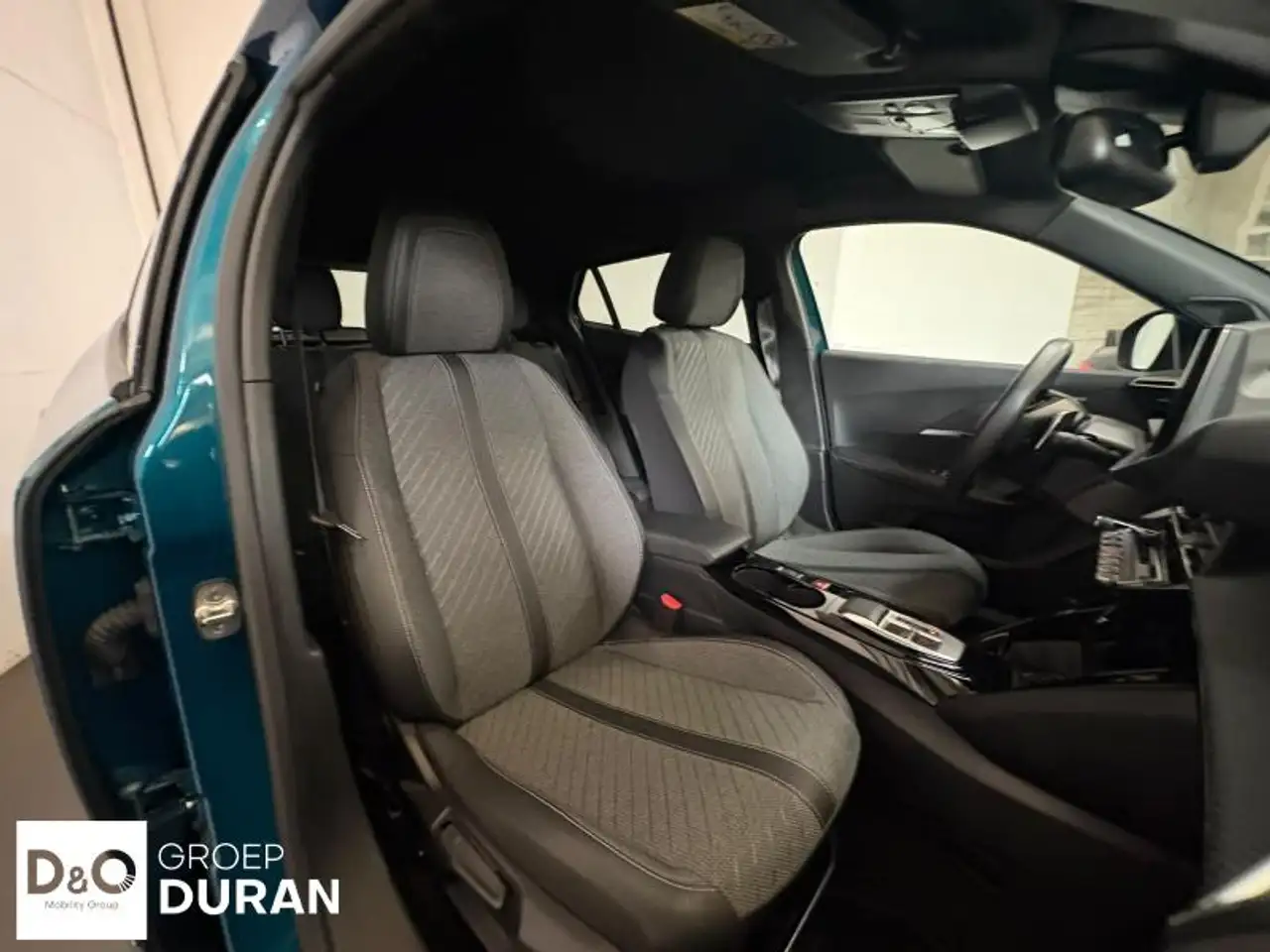 Peugeot 2008 - 10