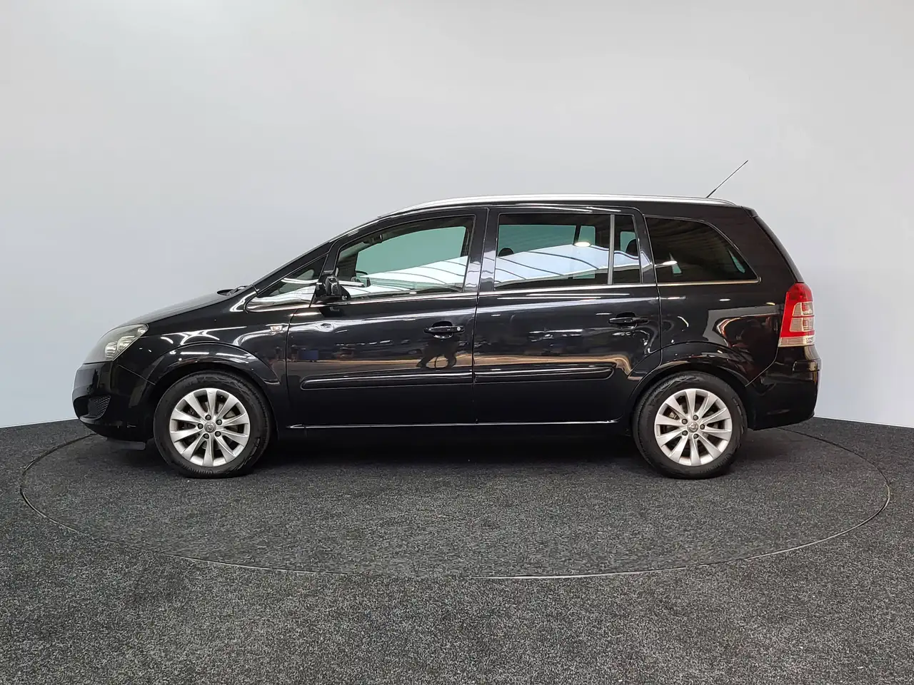 Opel Zafira - 3