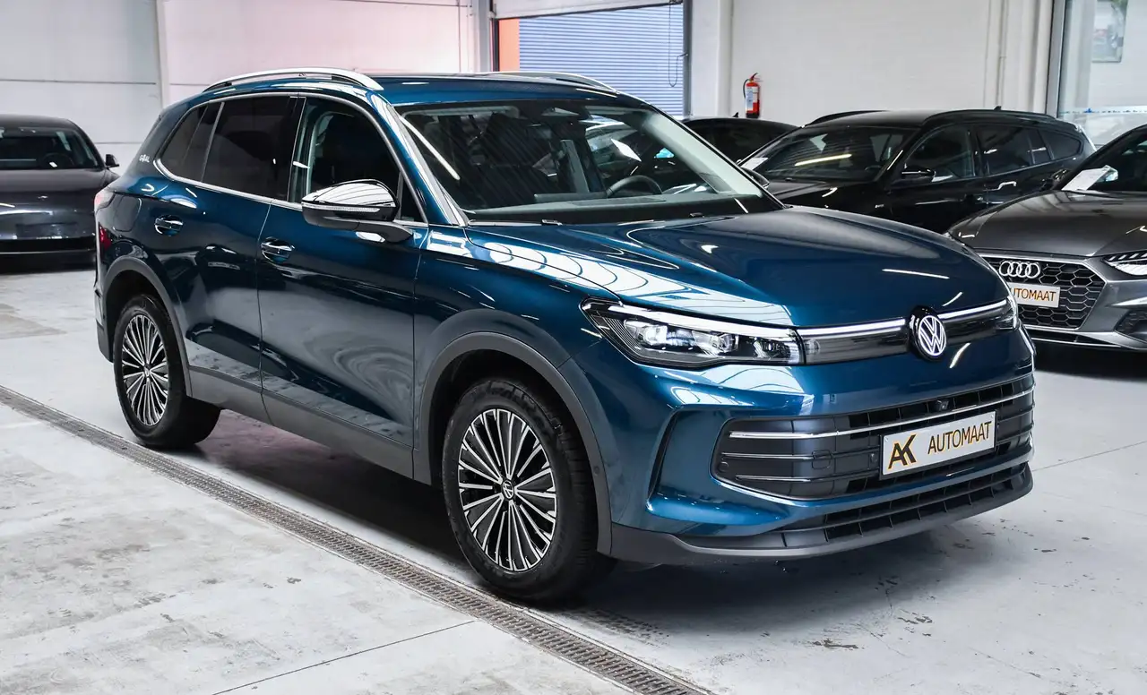 Volkswagen Tiguan - 2