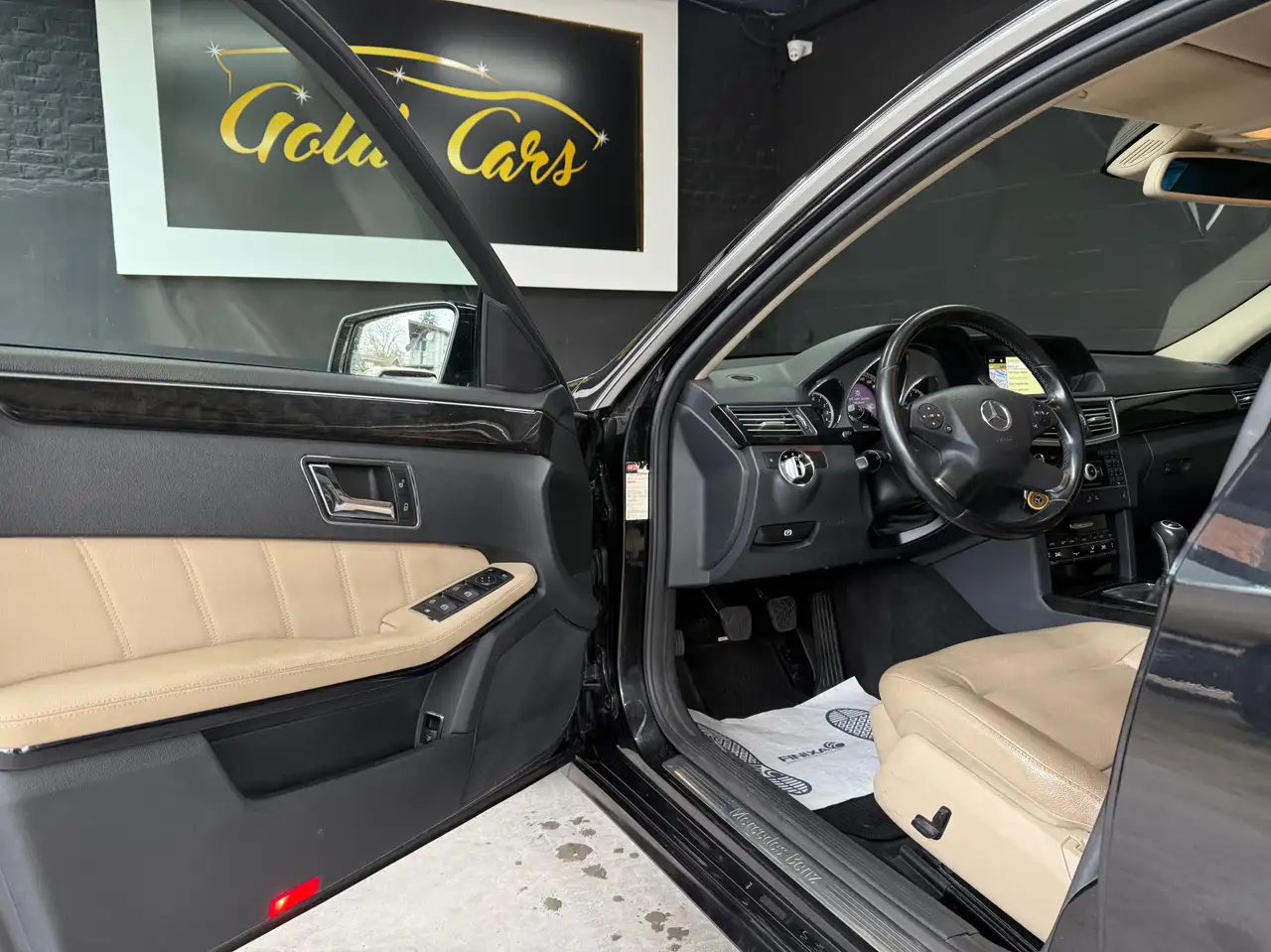 Mercedes-Benz E 200 - 9