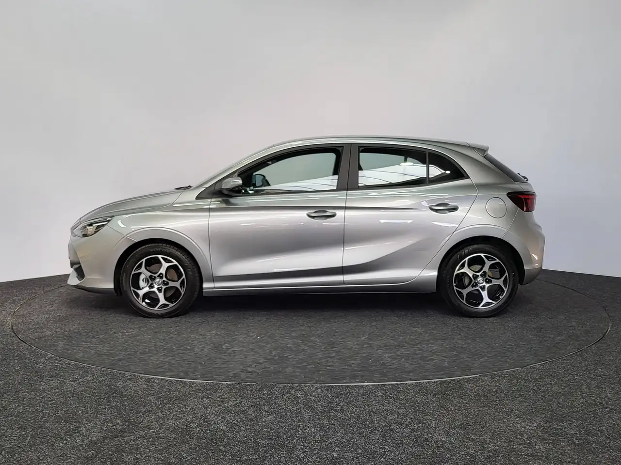 MG MG3 - 3
