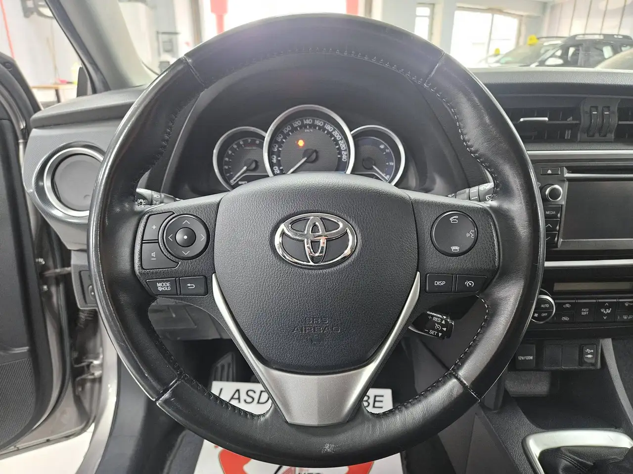 Toyota Auris - 10