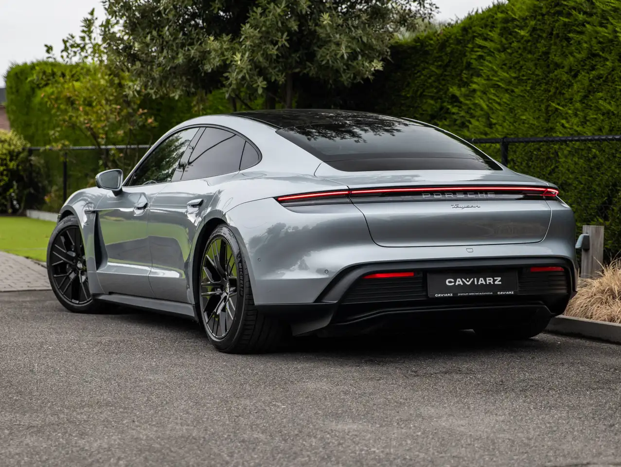Porsche Taycan - 2
