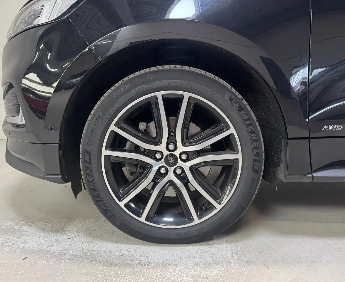 Ford Edge - 7