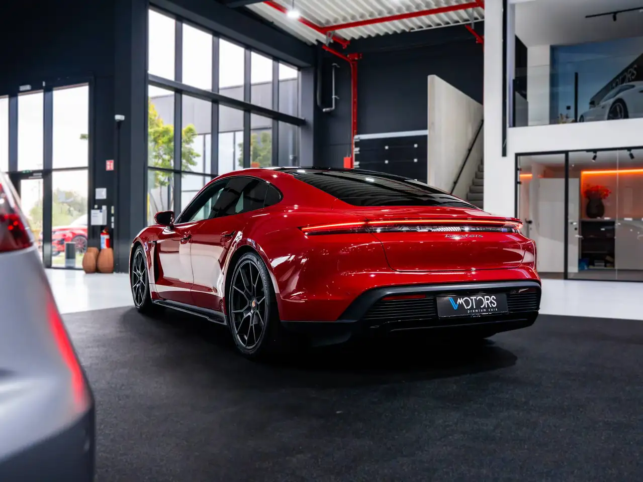 Porsche Taycan - 3