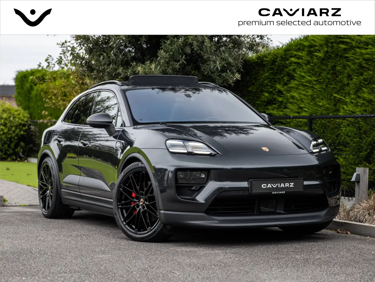 Porsche Macan - 1