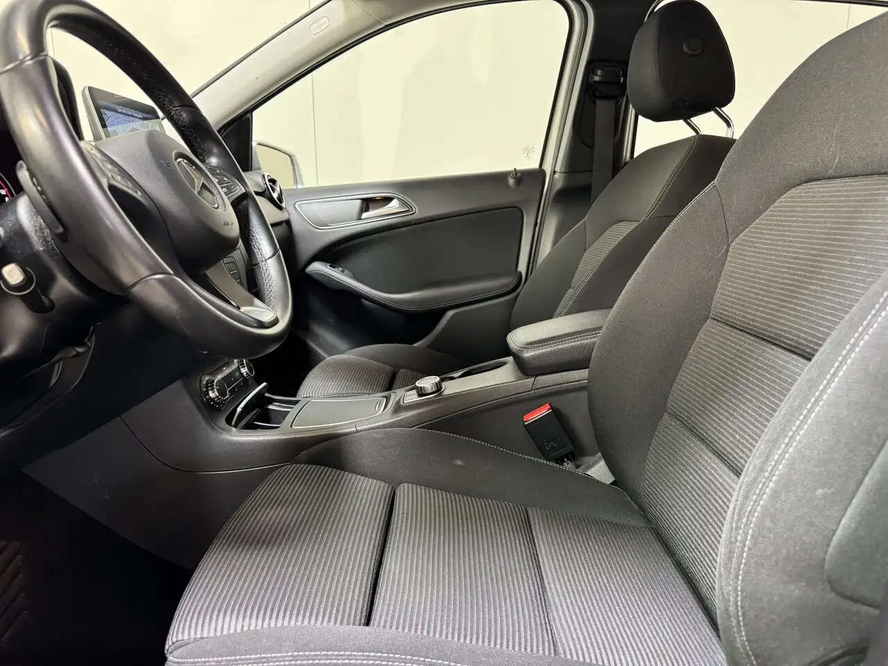 Mercedes-Benz B 180 - 9