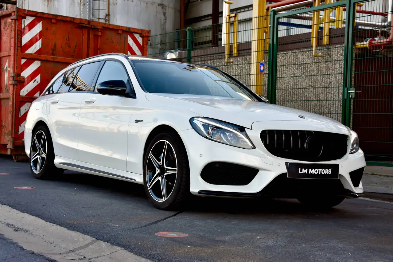 Mercedes-Benz C 43 AMG - 12