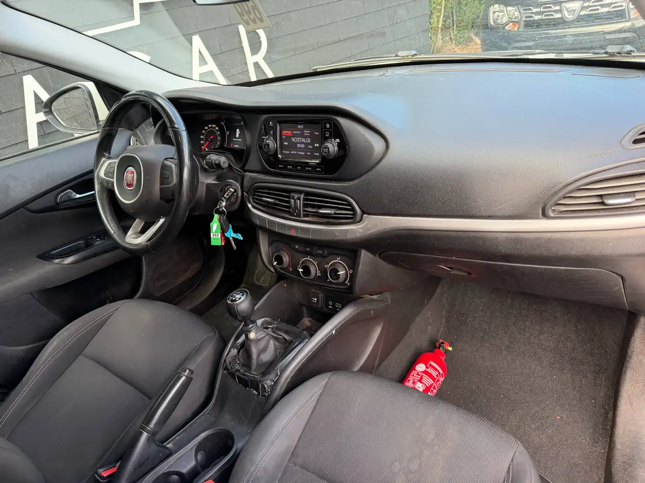 Fiat Tipo - 12