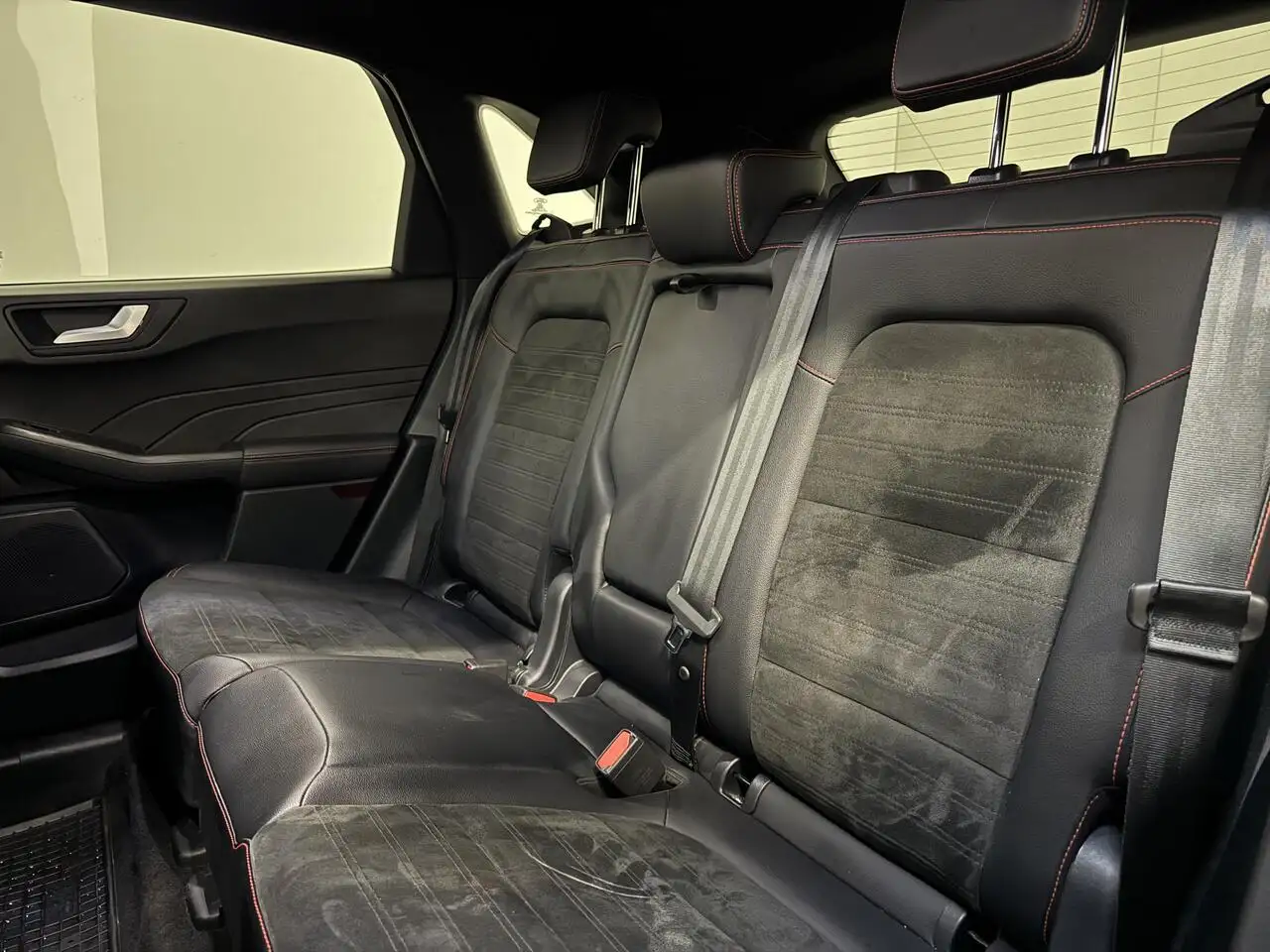 Ford Kuga - 10