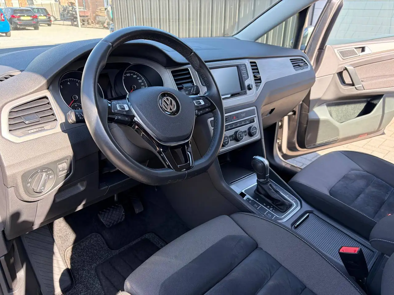 Volkswagen Golf Sportsvan - 11