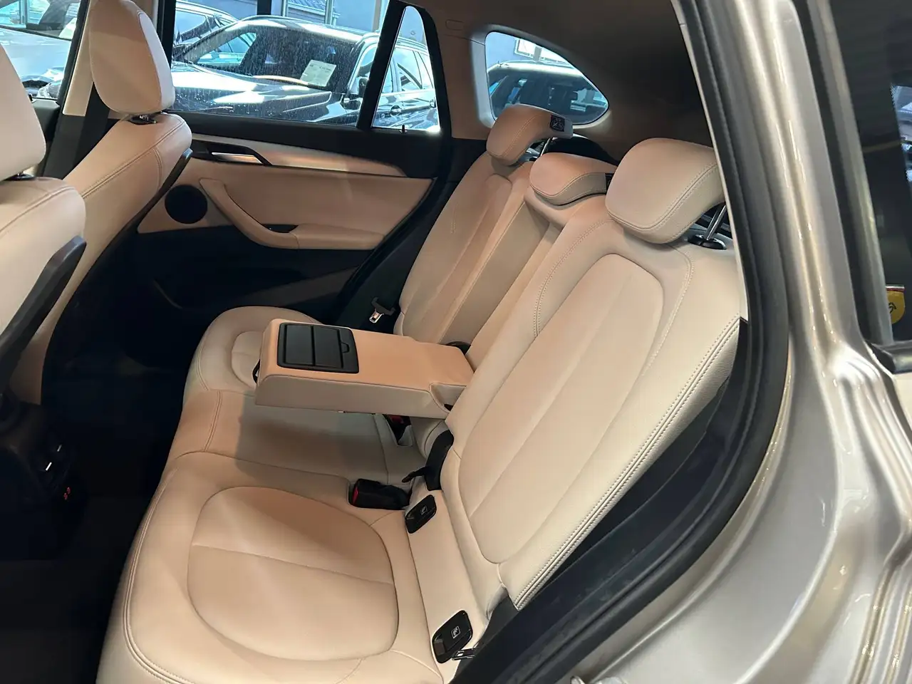 BMW X1 - 8