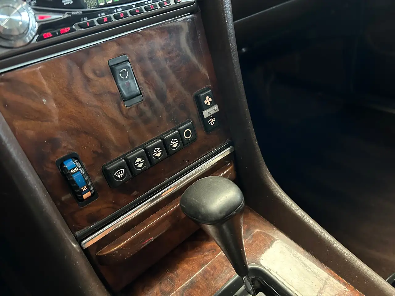 Mercedes-Benz 500 - 12