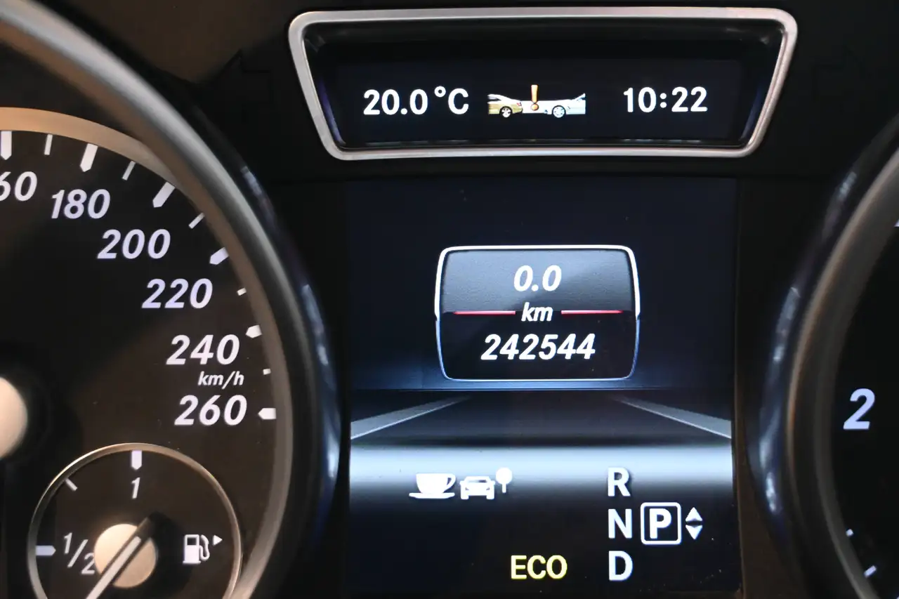Mercedes-Benz GL 350 - 11