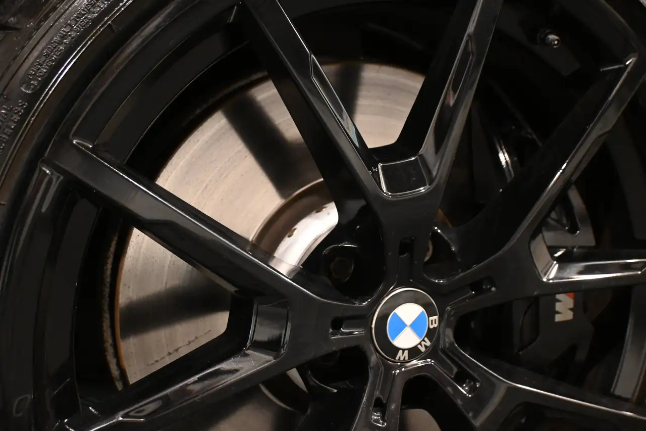 BMW M850 - 11