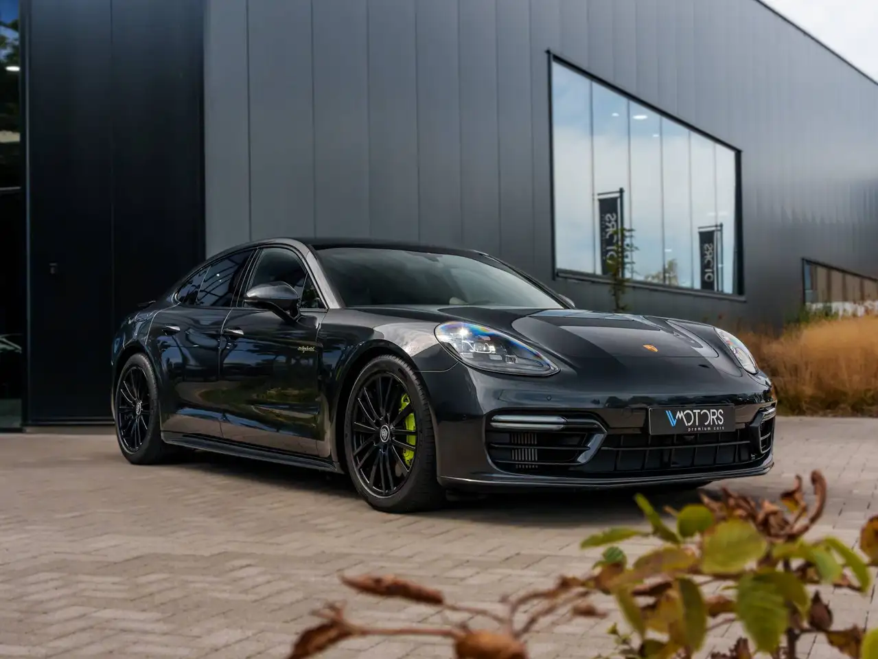 Porsche Panamera - 4