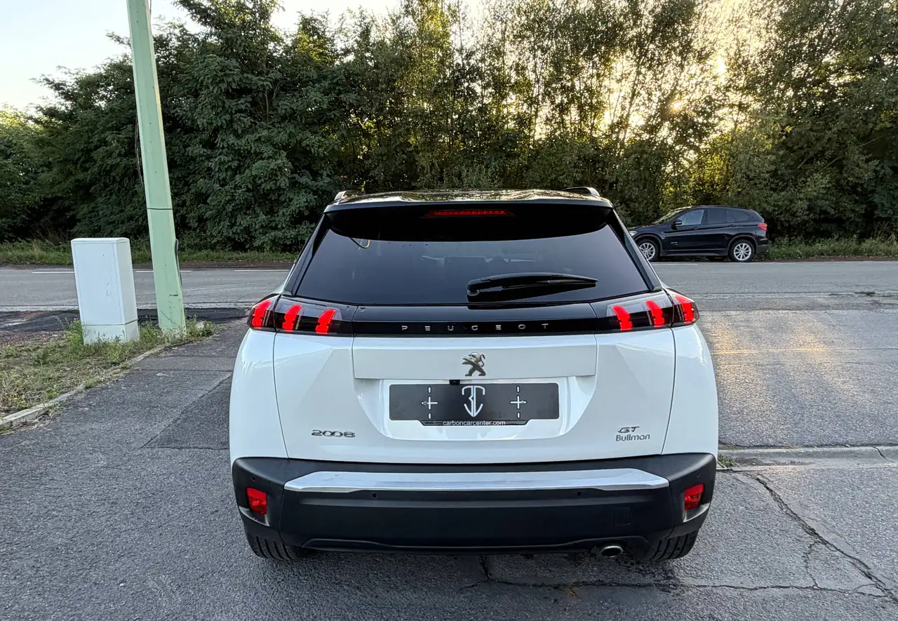 Peugeot 2008 - 12