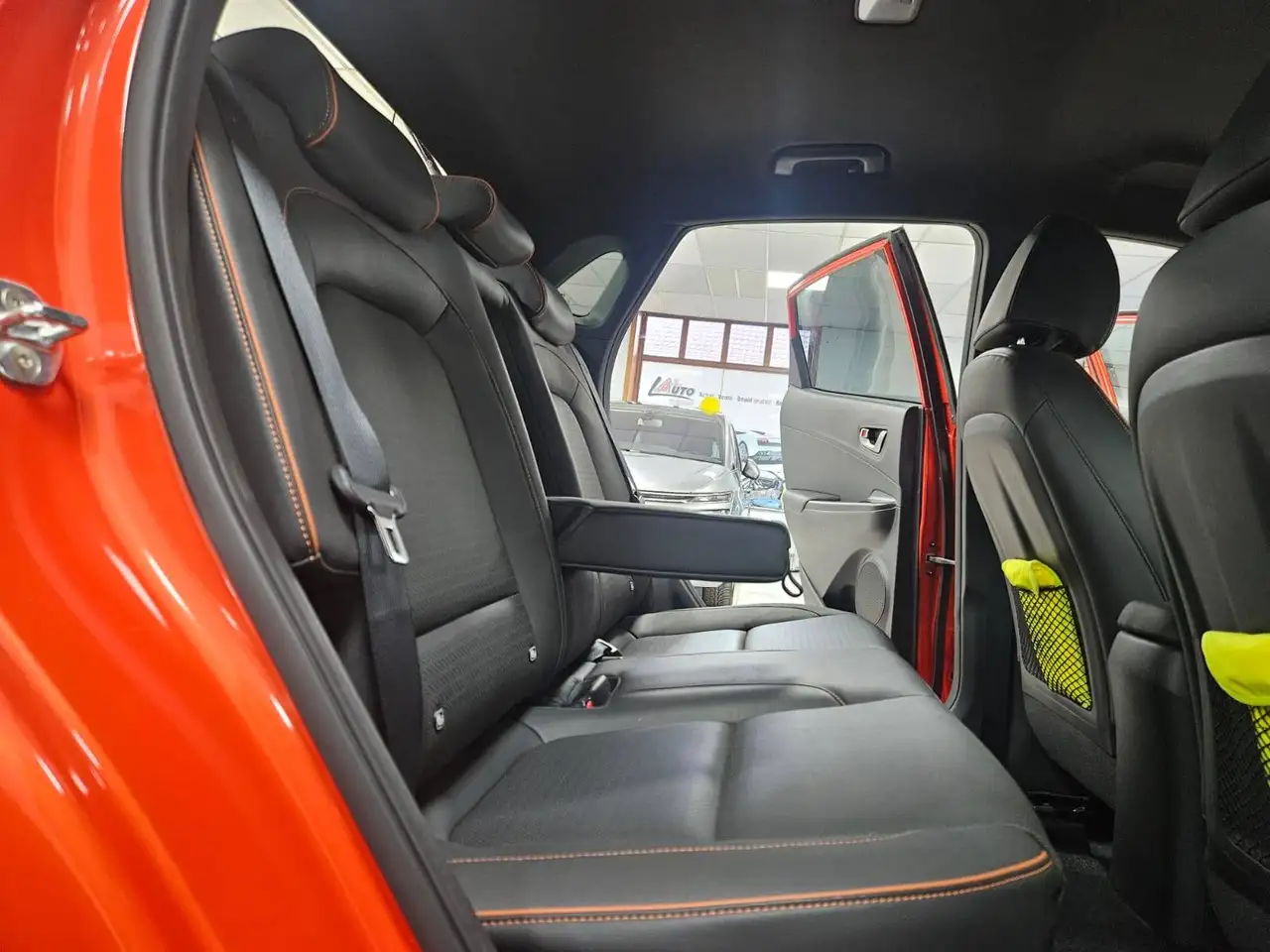 Hyundai KONA - 27