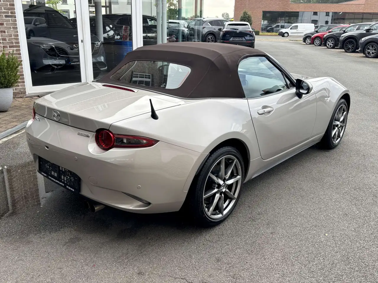Mazda MX-5 - 8