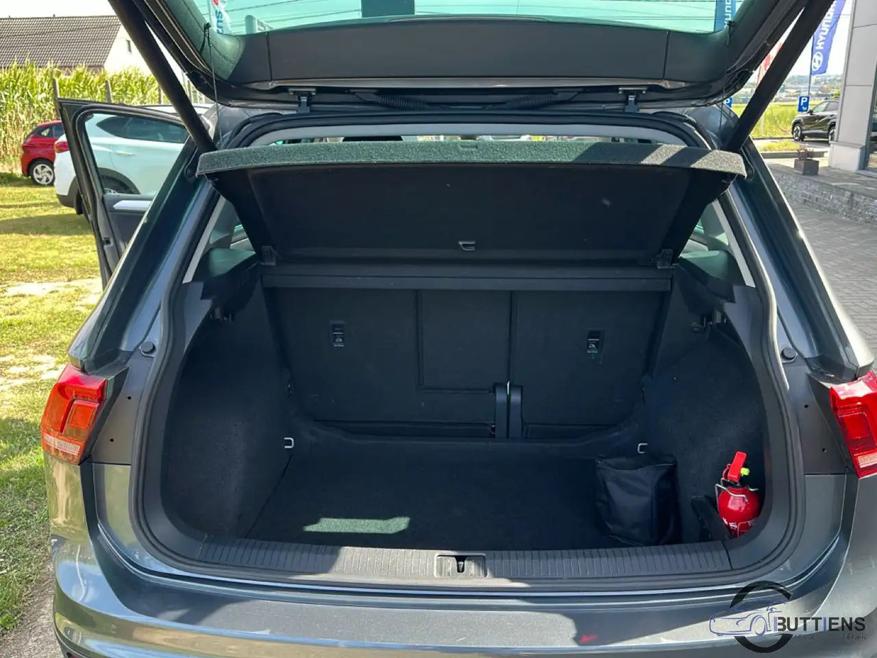 Volkswagen Tiguan - 10