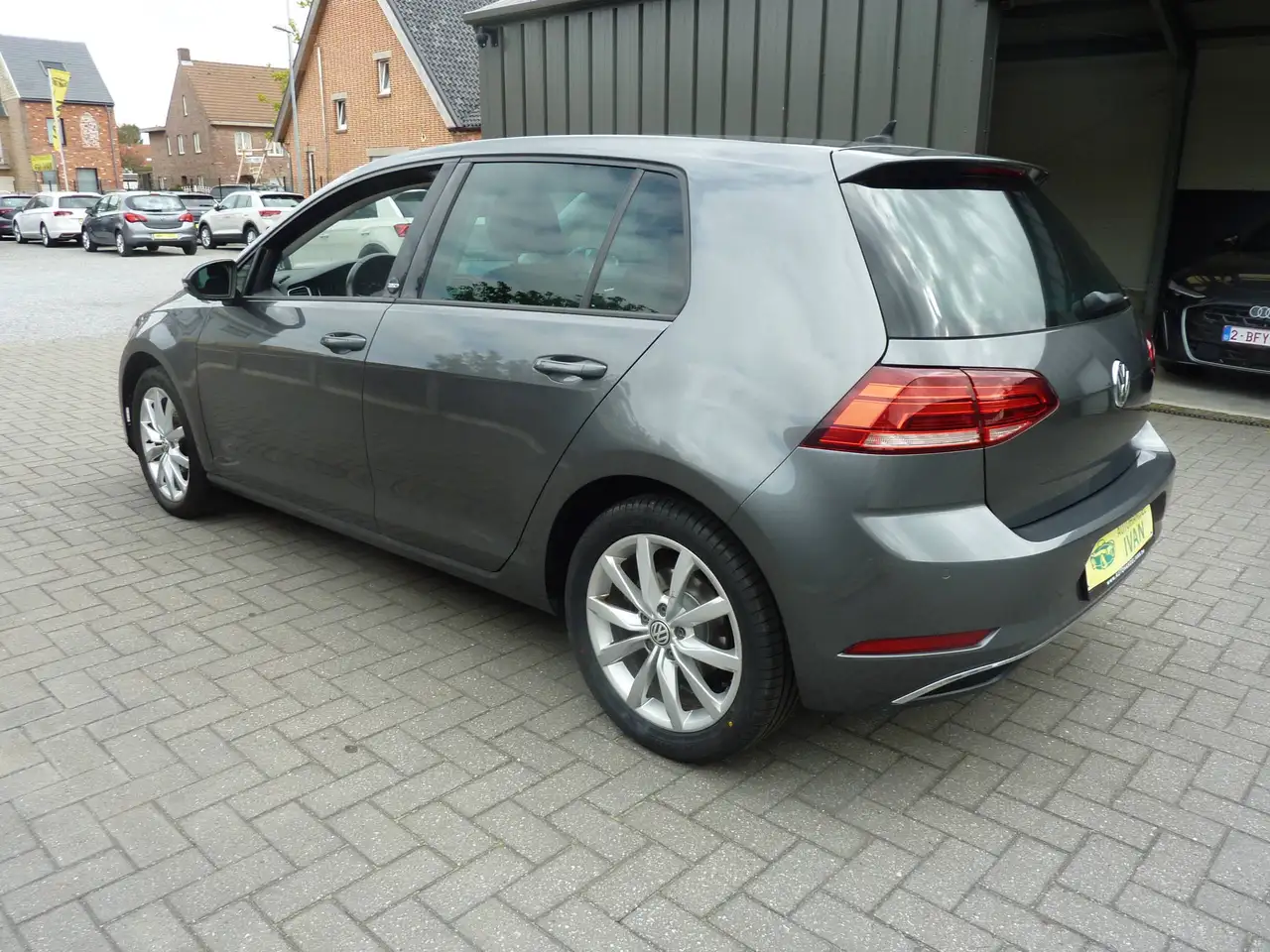 Volkswagen Golf - 4