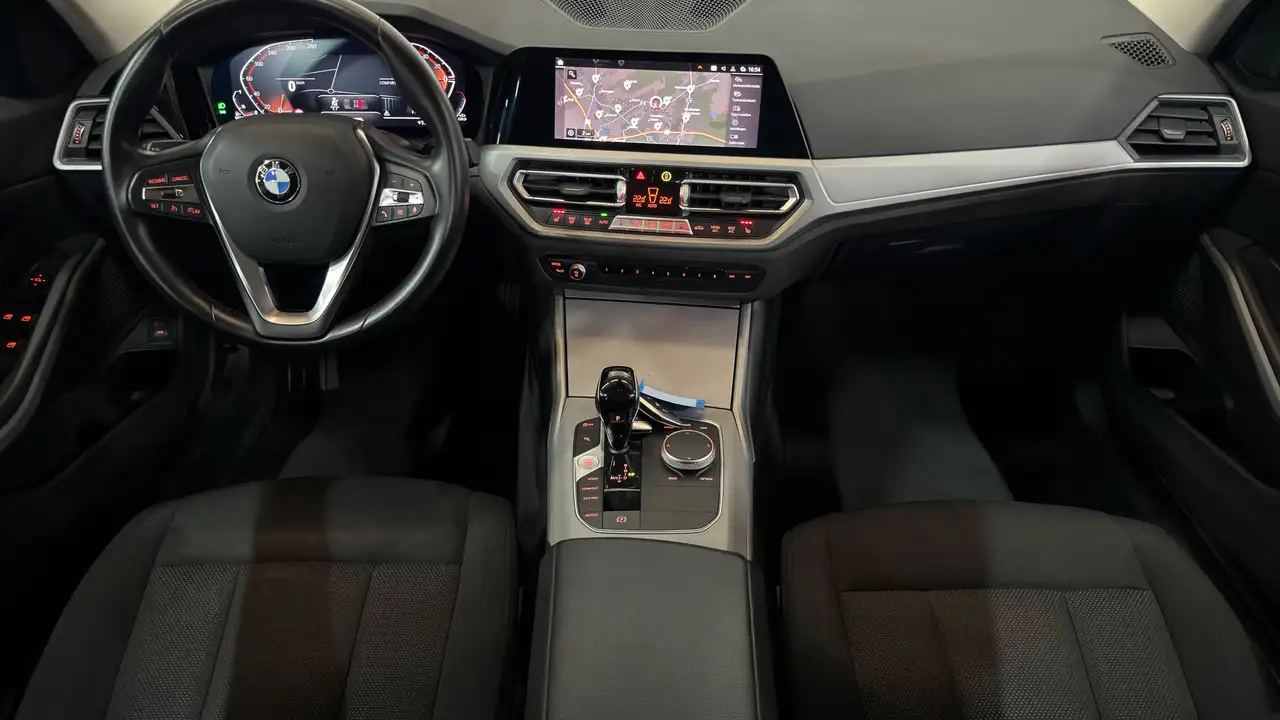 BMW 320 - 3