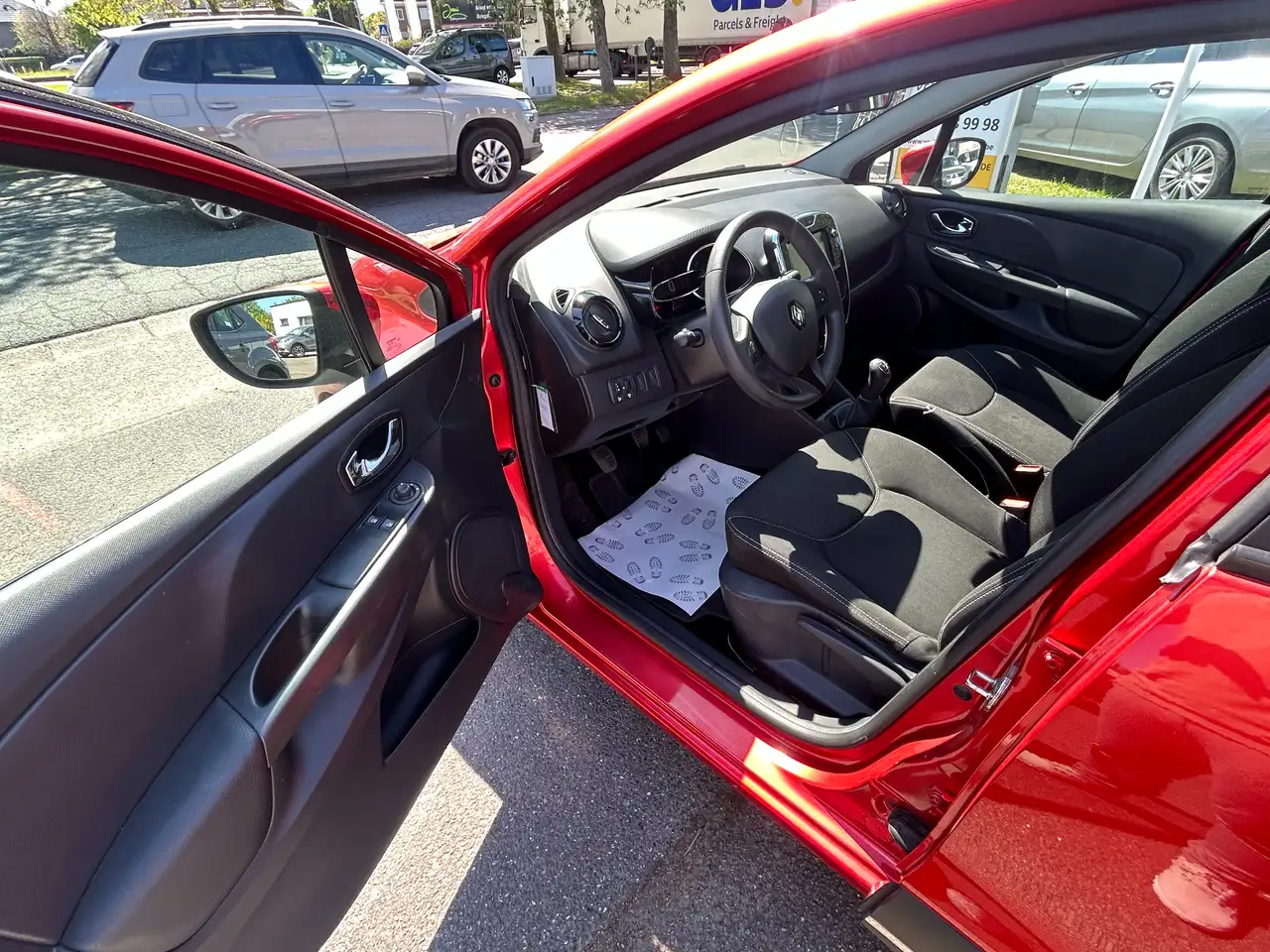 Renault Clio - 9